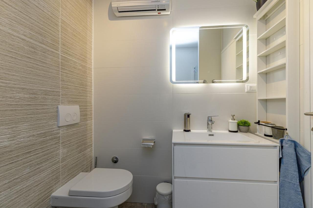 Sabena Apartment With Private Whirlpool Poreč Eksteriør billede