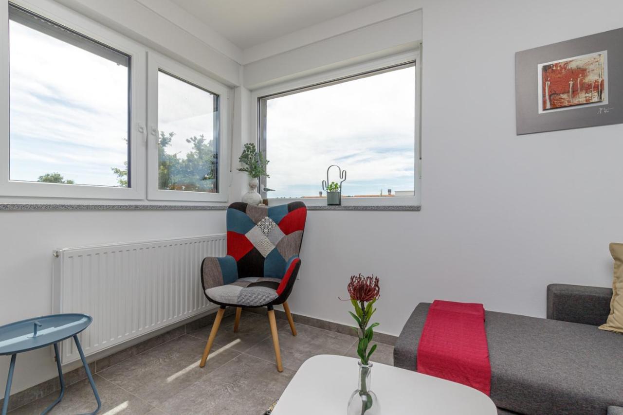 Sabena Apartment With Private Whirlpool Poreč Eksteriør billede